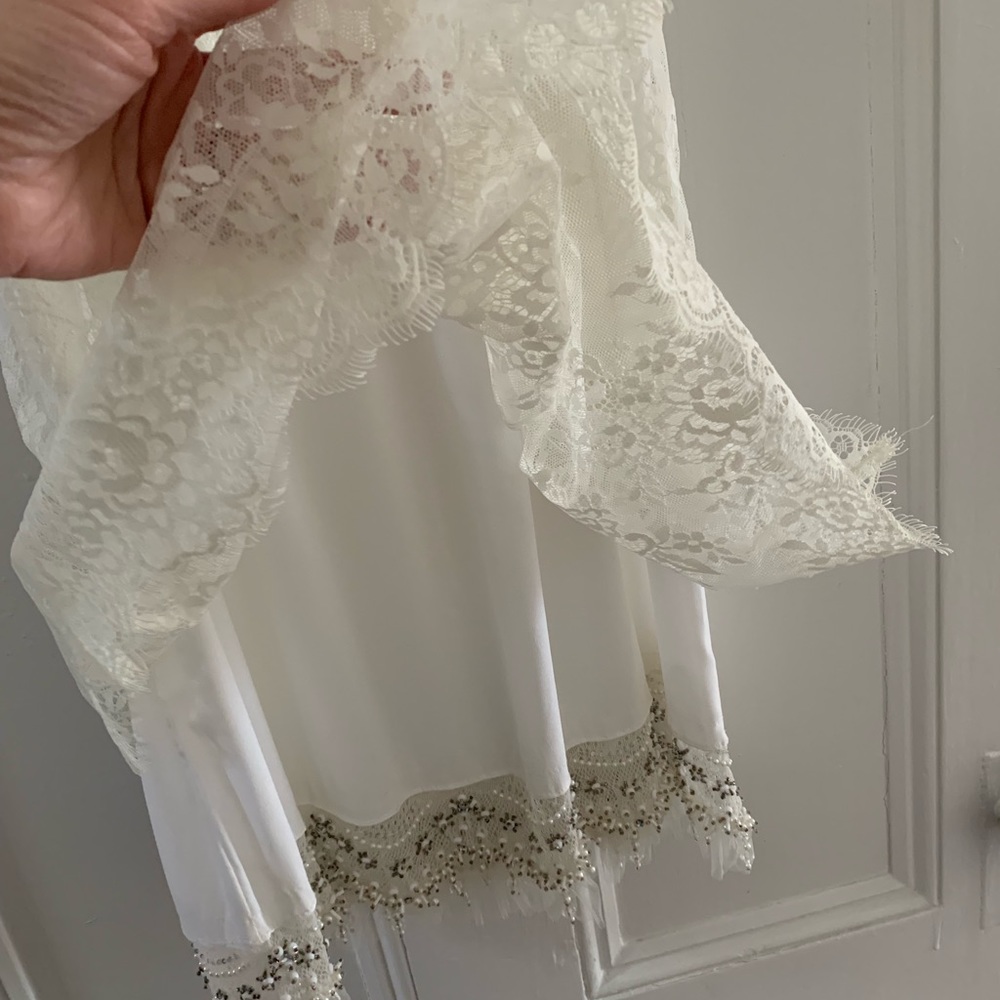 LAST CALL! MAKE OFFER!
Exquisite Alice + Olivia White Lace Dress, Size S - Picture 9 of 10